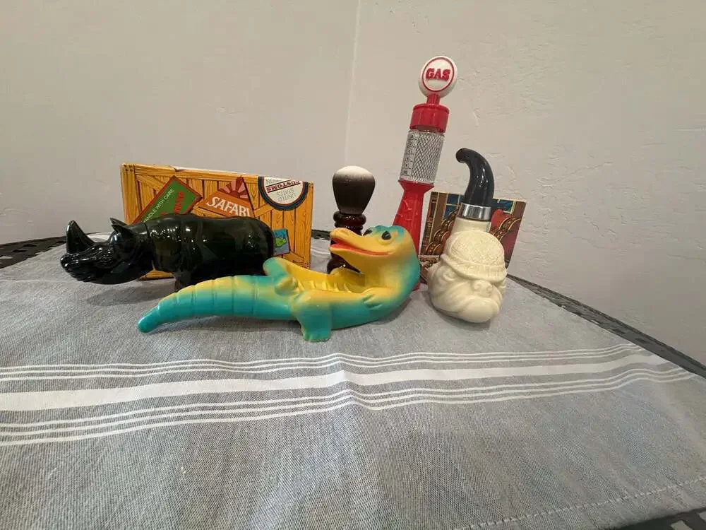 Vintage Avon Gaylord Gator Floating Soap Dish Bath Toy